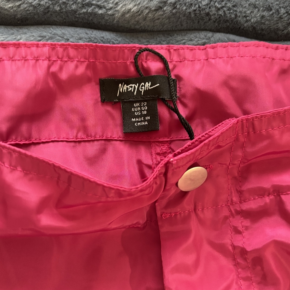 Nasty Gal Hot Pink Parachute Cargo Pants - Picture 3 of 4